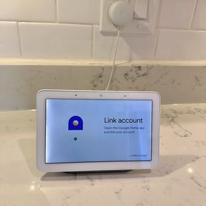 Google Nest Hub, (1st Gen) 7-inch Display, Color Chalk